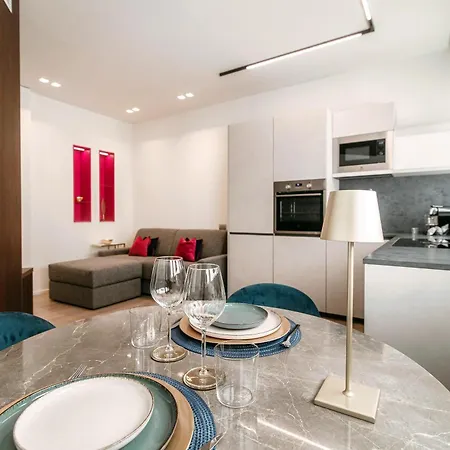 Rubini Suites - By Myhomeincomo Exterior photo